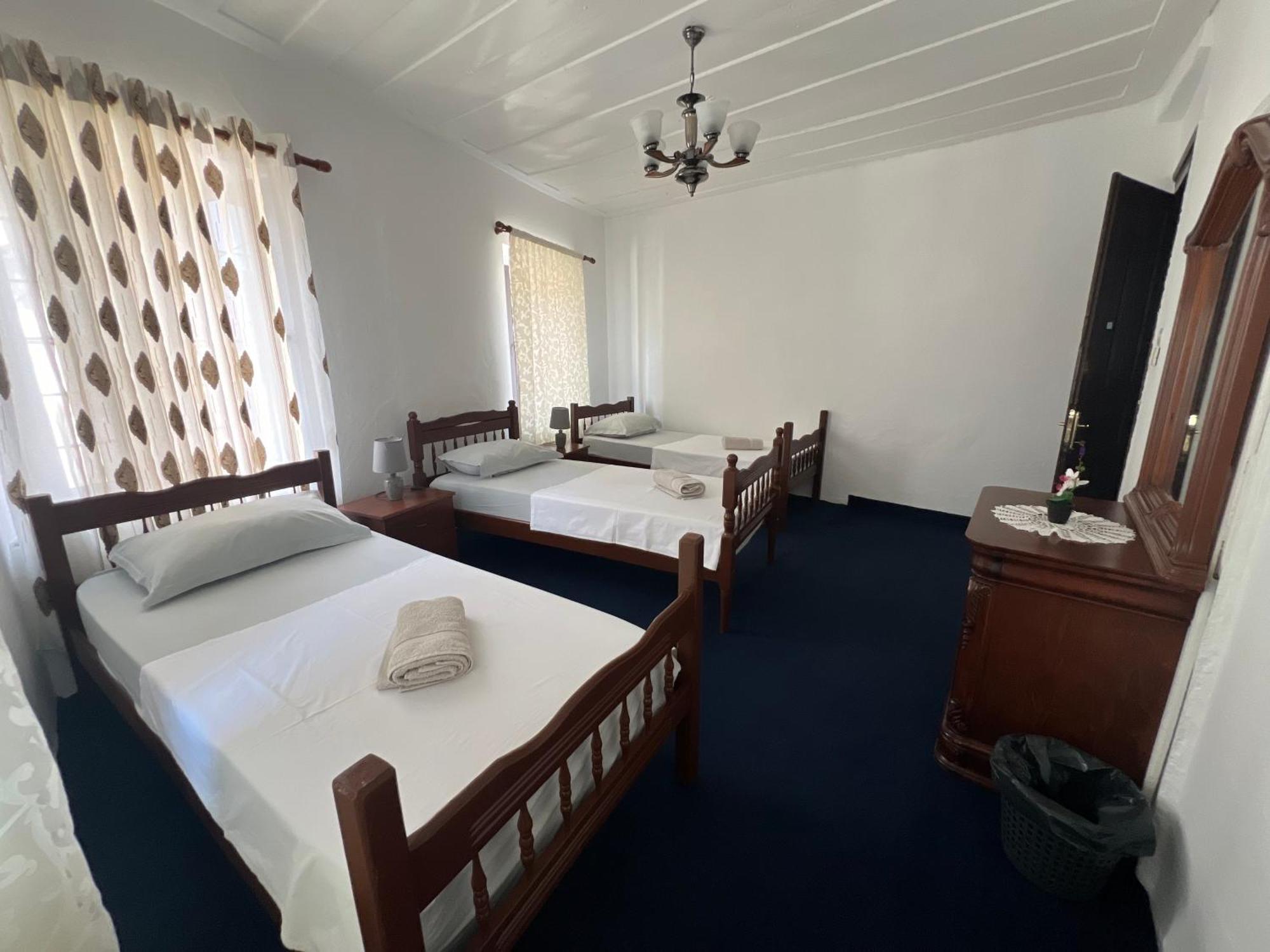 Onetwosleep Guesthouse Shkodër 외부 사진